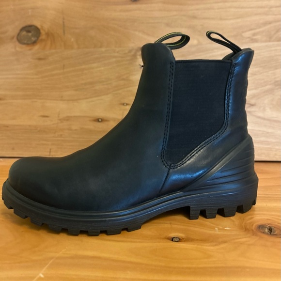 ECCO Women's Tredtray Black Leather Chelsea Boot! - Picture 8 of 15